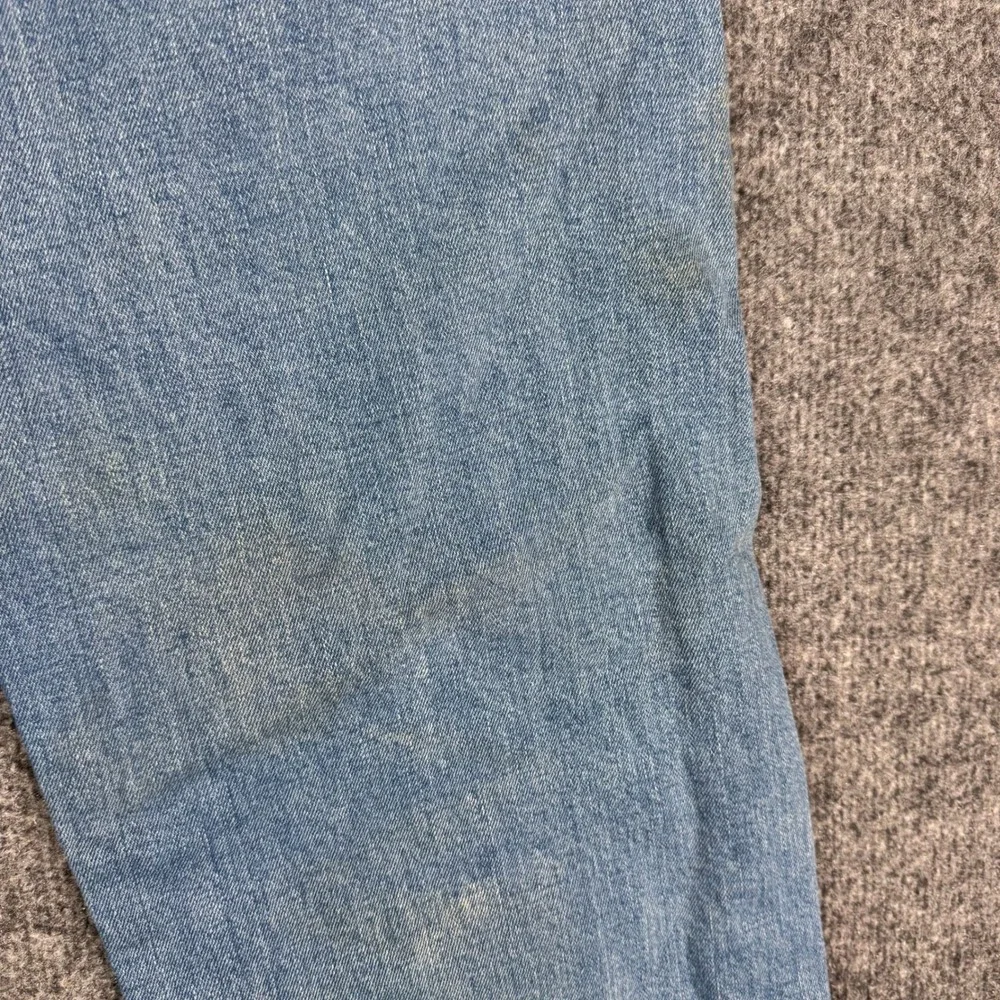 Levi's Jeans Mens Size 36x32 505 Regular Fit Straight Leg Light Wash Stained